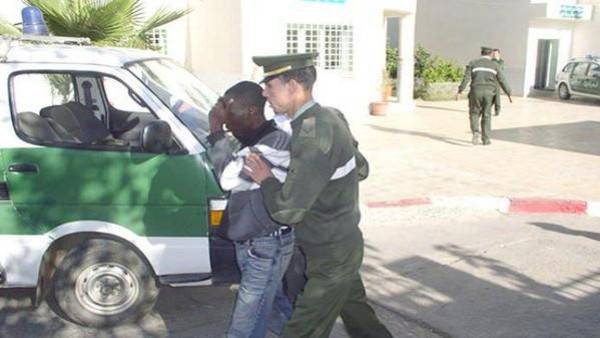 افریقی ملک الجزائر میں موبائل فون چوری کا الزام لگانے پر جھگڑا، 60 افراد زخمی 