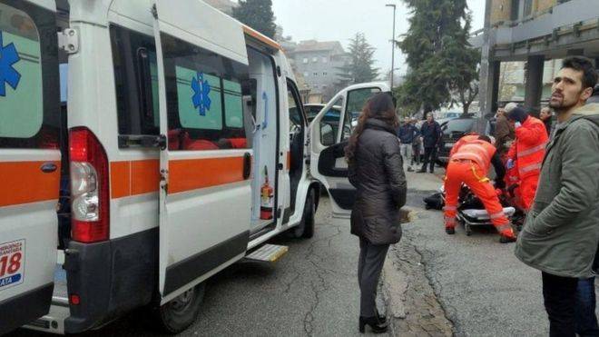 اٹلی : نامعلوم شخص کی فائرنگ سے چھ غیرملکی زخمی ، ایک کی حالت نازک