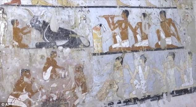 مصری آثار قدیمہ نے 4400 سال قدیم مقبرے کی رونمائی کر دی 