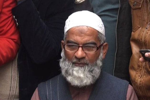 زینب کے والد کا ملزم کیخلاف تحقیقات کا ریکارڈ حاصل کرنے کیلئے عدالت سے رجوع