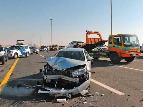 متحدہ عرب امارات میں شدید دھند کے باعث 25 گاڑیاں آپس میں ٹکرا گئیں،25 افراد زخمی
