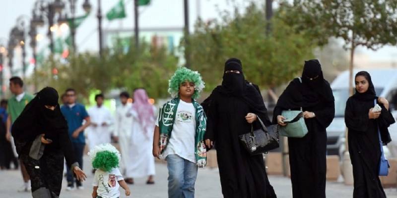 غیر ملکیوں کی سعودی بیگمات کے بچوں کو شہریت ملنے کا امکان