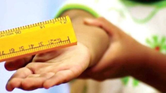 ظالم بھارتی ٹیچر کے ایک تھپڑ نے معصوم طالب علم کی جان لے لی