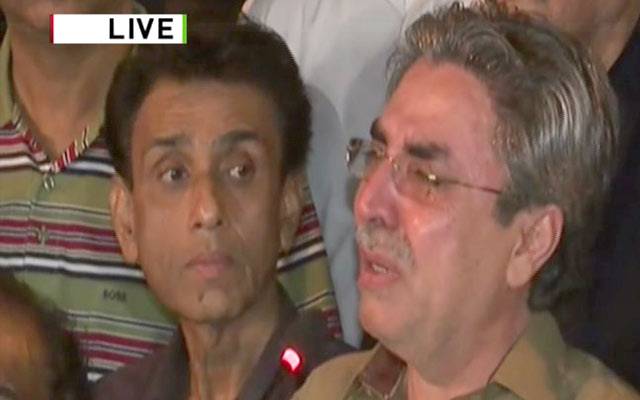 متحدہ پاکستان رابطہ کمیٹی کی پریس کانفرنس میں آنسوئوں کی جھلک