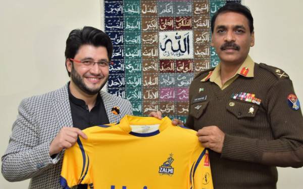 ڈی جی آئی ایس پی آر سے پشاور زلمی اور ملتان سلطان کے مالکان کی ملاقات 