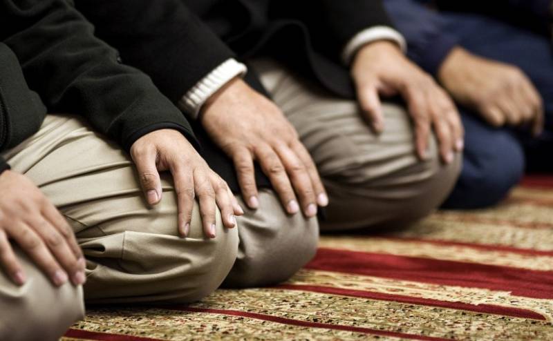یمنی امام کی روح سجدے کی حالت میں پرواز کرگئی