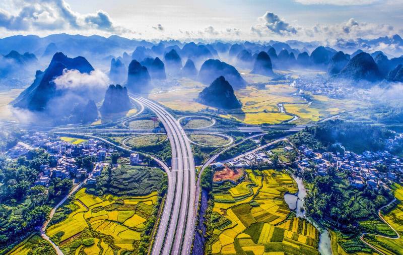 چین کی خوبصورت ترین سڑک دیکھ کر حیران ہو جائیں گے 