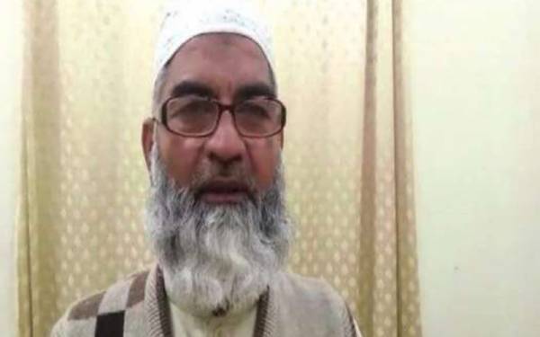 معصوم بچی زینب کے قاتل کو سنگسار کیا جائے، والد کا مطالبہ