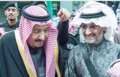  ﻿ سعودی شاہ سلمان، شہزادہ متعب اورشہزادہ ولید بن طلال کی جنادریہ میلے میں رقص کی تصاویر وائرل ہو گئیں 