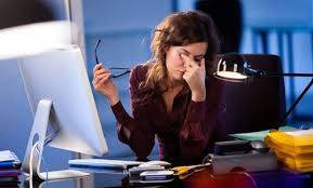 کمپیوٹر اسکرین سے آنکھوں کو ہونے والے نقصانات سے کیسے بچیں؟
