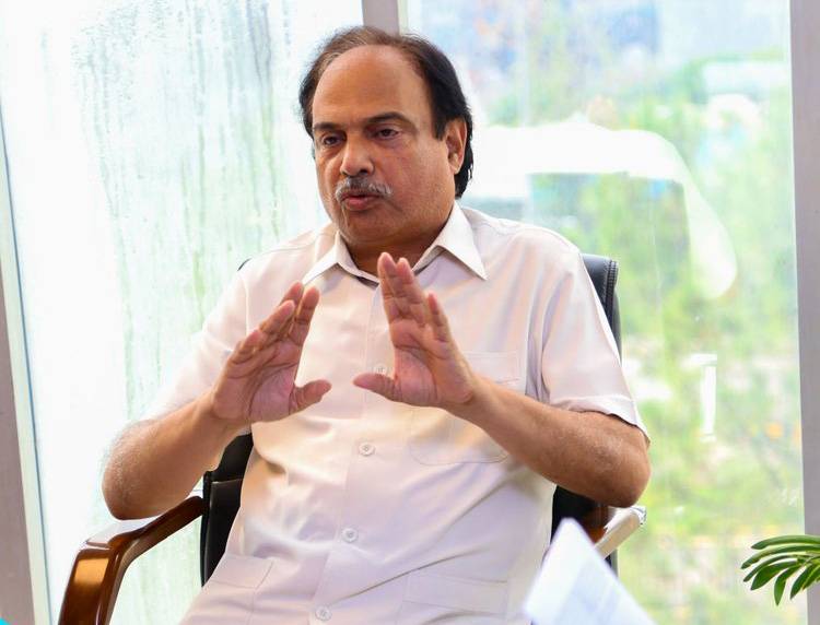 نواز کی نااہلی کے بعد خاقان عباسی کی اہلیت پر بھی حرف آئے گا،کنور دلشاد
