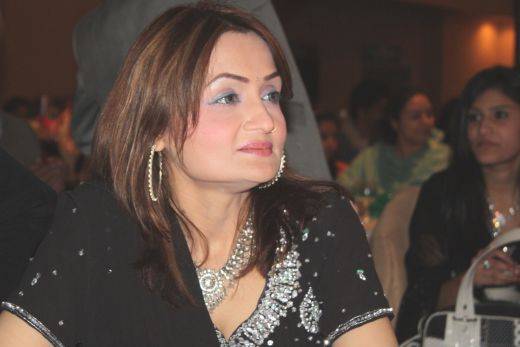 معروف گلوکارہ شازیہ خشک کے گھر پر حملہ، جان سے مارنے کی دھمکیاں