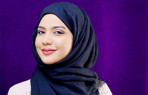 سوڈانی ٹی وی اینکر کا نمبر لاؤاور انعام پاؤ، سعودی شہری کی پیشکش