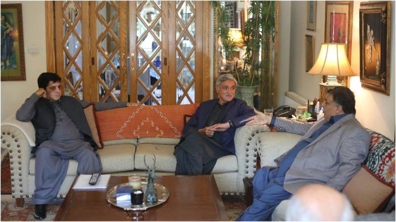 تحریک انصاف نے ن لیگ کی 2 بڑی وکٹیں اڑا دیں
