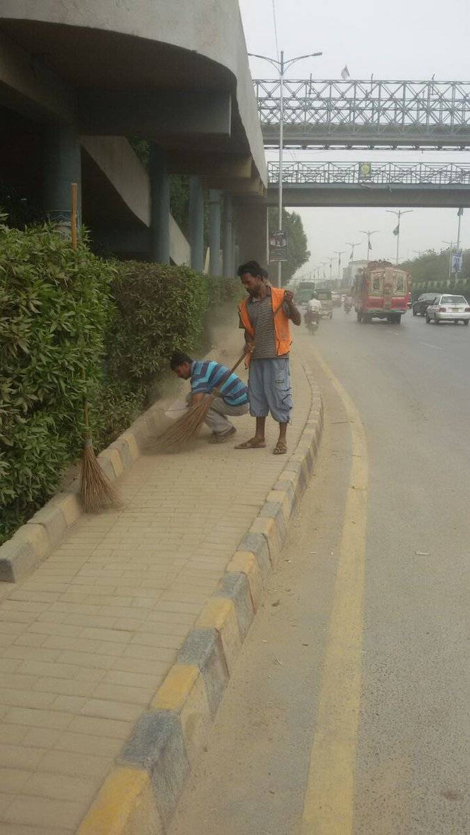 پی ایس ایل فائنل سے قبل کراچی میں صفائی کا کام شروع 