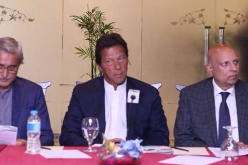 ڈر کی وجہ سے شہباز شریف کیخلاف کوئی گواہ سامنے نہیں آتا، عمران خان