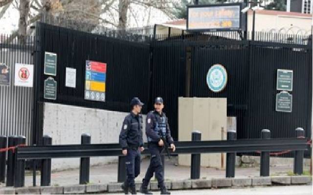ترکی میں امریکی سفارتخانے کو سیکیورٹی خدشات کے پیش نظر بند کر دیا گیا