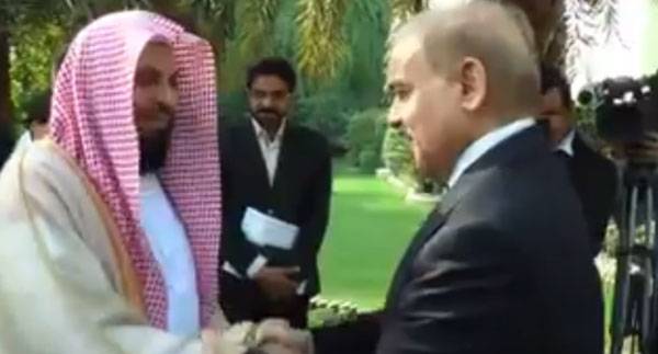 امام کعبہ کی وزیراعلیٰ پنجاب سے ملاقات، اہم امور پر تبادلہ خیال