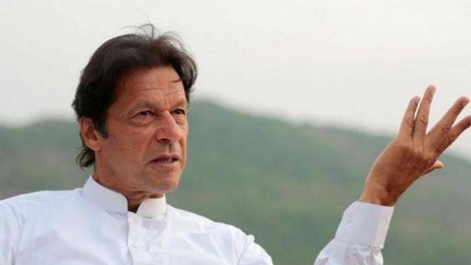 ن لیگ کا گلو بٹ مائنڈ سیٹ جمہوریت کو نقصان پہنچا رہا ہے،عمران خان کی حامد الحق پر حملے کی مذمت
