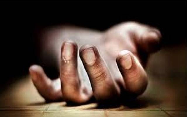 بدین: شوہر نے غیرت کے نام پر اپنی بیوی کو کلہاڑی کے وار کرکے قتل کر دیا
