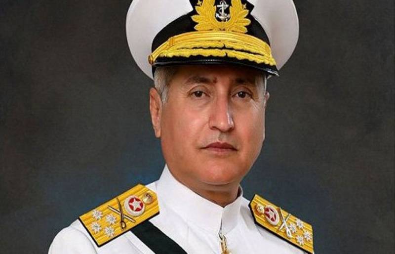 سربراہ پاک بحریہ کا دورہ کویت ، آرمی چیف ، نیول فورسز کے سربراہ سے ملاقاتیں