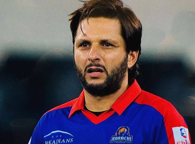 کراچی کنگز کے مداحوں کیلئے بری خبر،شاہد آفریدی آج پشاور زلمی کیخلاف میچ نہیں کھیل سکیں گے
