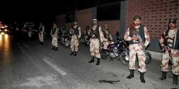 کراچی : رینجرز کی مختلف علاقوں میں کارروائیاں ، 11 ملزمان گرفتار