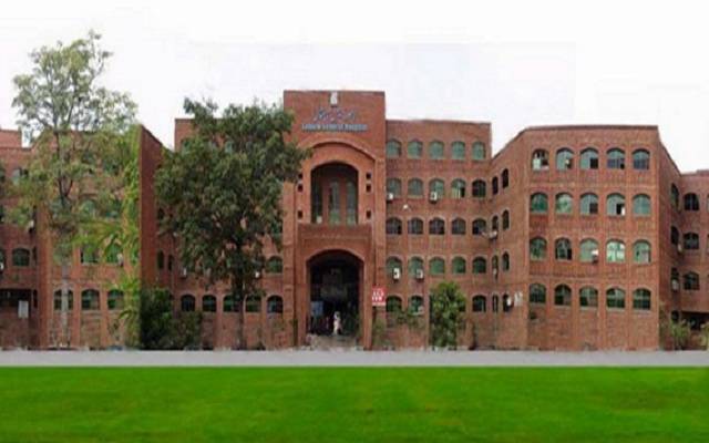جنرل ہسپتال میں مریض کو ہوش میں رکھ کر دماغ کی رسولی کا کامیاب آپریشن