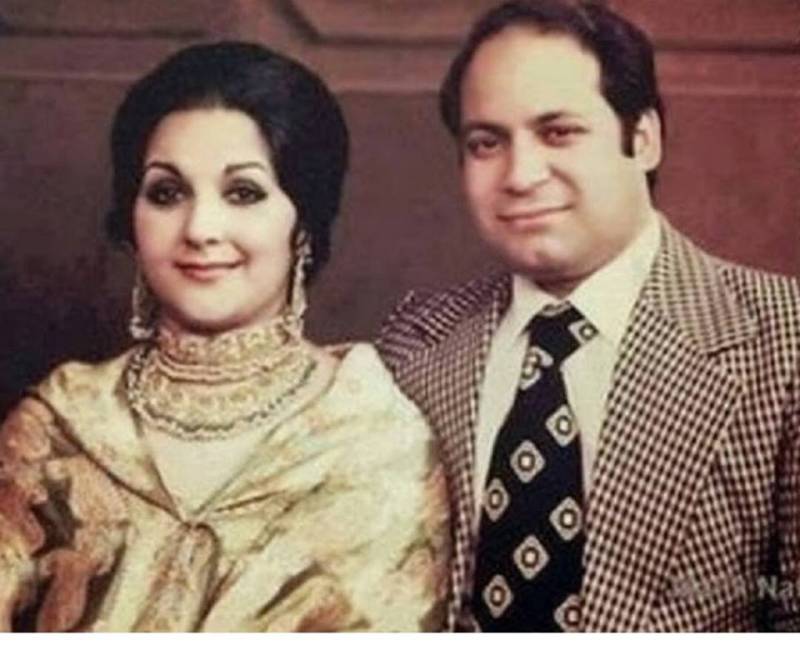 نواز شریف اور بیگم کلثوم نواز آج شادی کی 47ویں سالگرہ منا رہے ہیں 