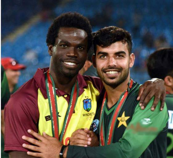 شاداب خان نے چیڈوک والٹن سے صلح کر لی 