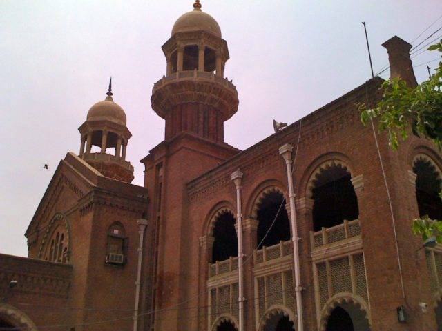  این اے ایک سو بیس ضمنی الیکشن میں مبینہ جعلی ووٹوں کیخلاف دائر درخواست پر فیصلہ محفوظ