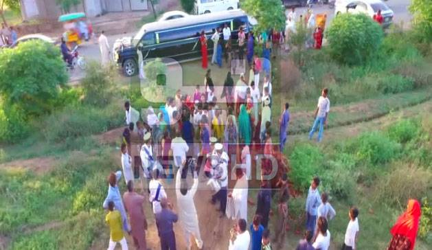 گجرات: خانہ بدوش نے رئیس زادوں کو پیچھے چھوڑ دیا