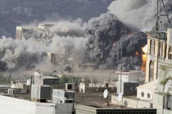 یمن، شادی کی تقریب میں بمباری، حوثی باغیوں کے سربراہ سمیت 20 افراد ہلاک