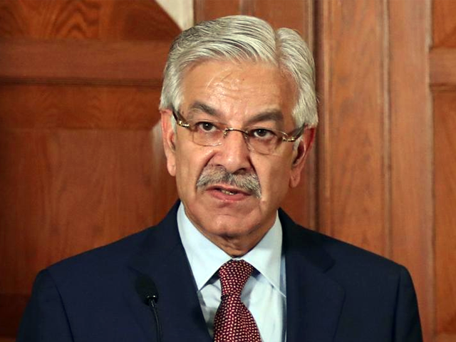 خواجہ آصف سمیت نااہل اراکین اسمبلی سے تنخواہوں کی واپسی کیلئے درخواستیں دائر