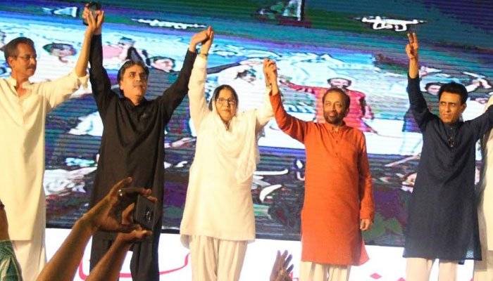 فاروق ستار نے پیپلزپارٹی کو پاپا ، پھپھو ، پپو پارٹی قرار دے دیا 