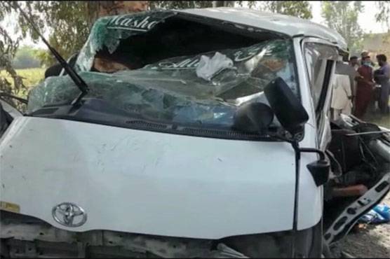 اٹک، تیز رفتار وین پل سے نیچے جا گری، 3 افراد جاں بحق