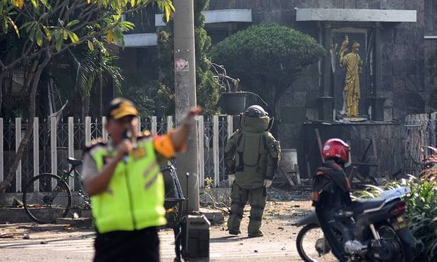 انڈونیشیا کے شہر سورابابا میں تین دھماکے،9 افراد ہلاک،کئی زخمی