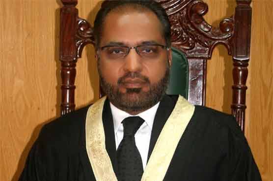 اسلام آباد ہائیکورٹ کے جسٹس شوکت صدیقی کے دفتر میں آگ لگ گئی