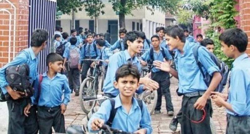 پنجاب بھر کے سکولوں میں گرمیوں کی تعطیلات 17 مئی سے شروع