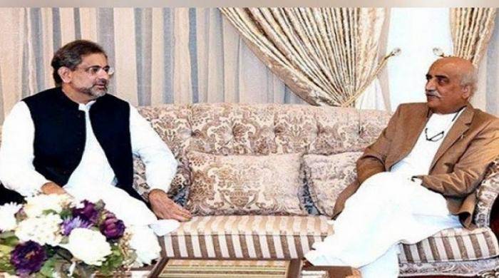 نگران وزیراعظم کے مجوزہ ناموں پر غورکیلئے شاہد خاقان عباسی اور خورشید شاہ کی ملاقات آج ہوگی