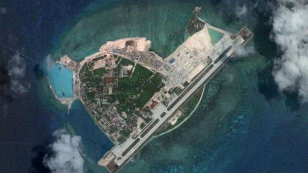 جنوبی بحیرہ چین: متنازع جزیرے پر چینی بمبار طیاروں کی لینڈنگ