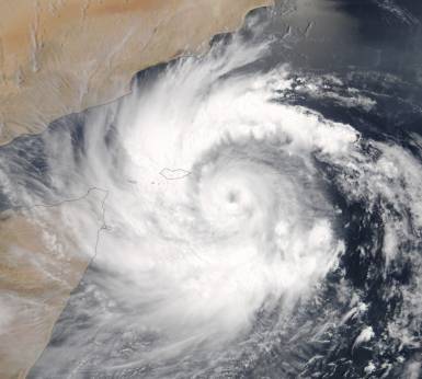 موسمیاتی ماہرین نے سمندری طوفان مکونو شدت سے سلطنت اومان سے ٹکرانے کی پیشگوئی کردی