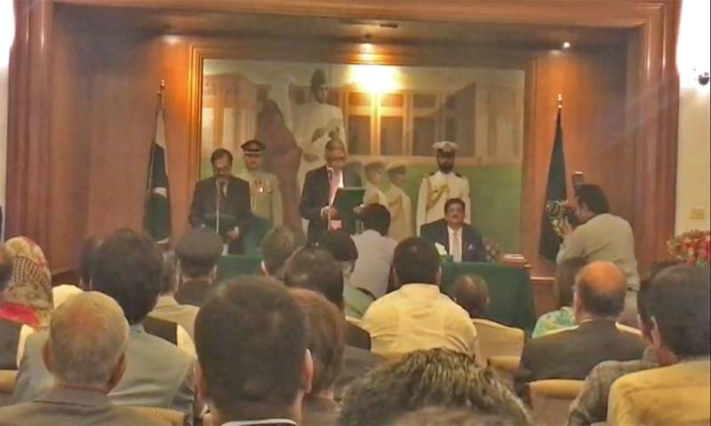 سندھ کے نگراں وزیر اعلیٰ فضل الرحمان نے حلف اٹھا لیا