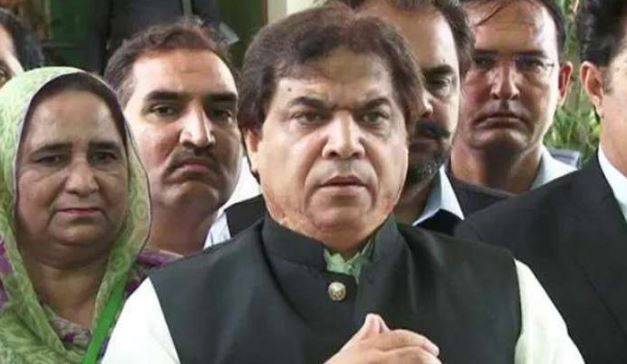 ریحام خان کی کتاب پہلے 5ہزار مگر اب 25ہزار میں بکے گی، حنیف عباسی کا دعویٰ 