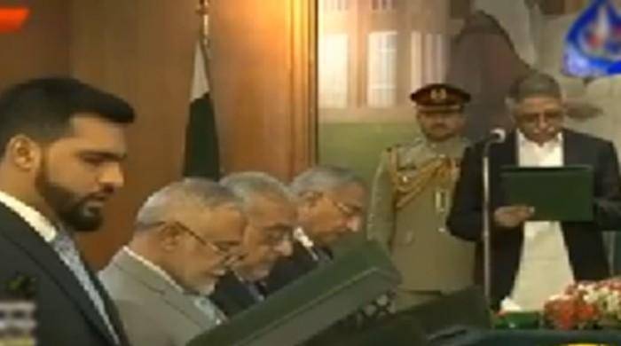 سندھ کی 7 رکنی نگران کابینہ نے حلف اٹھا لیا