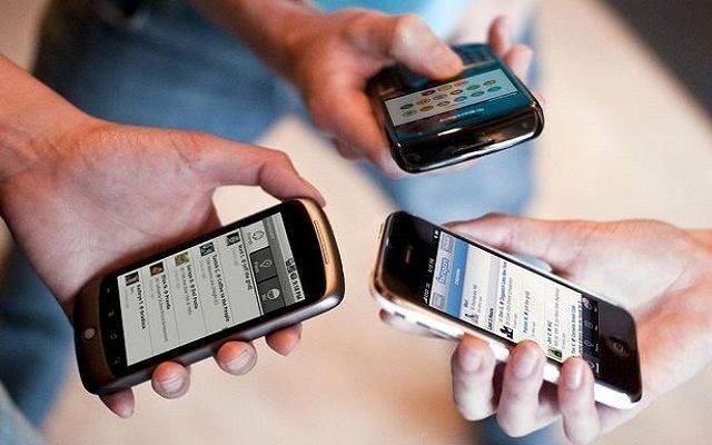 سپریم کورٹ نے فون کارڈ پر ٹیکس معطل کر دئیے