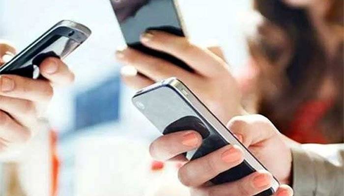 موبائل فون کمپنیوں کا 100 روپے کے کارڈ پر 100 روپے کا بیلنس دینے کا اعلان