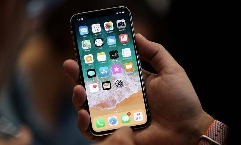3 کیمروں والا آئی فون رواں سال متعارف کرائے جانے کا امکان