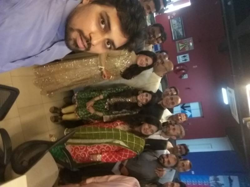 چیئر مین نئی بات میڈیا نیٹورک پروفیسر ڈاکٹر چوہدری عبدالرحمٰن نے نیوٹی وی ٹیم کے ساتھ عید کے پر مسرت لمحات گزارے 