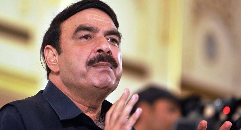 دیکھوں گاچوہدری نثاربغیربیساکھیوں کے کیسے الیکشن لڑتے ہیں، شیخ رشید 
